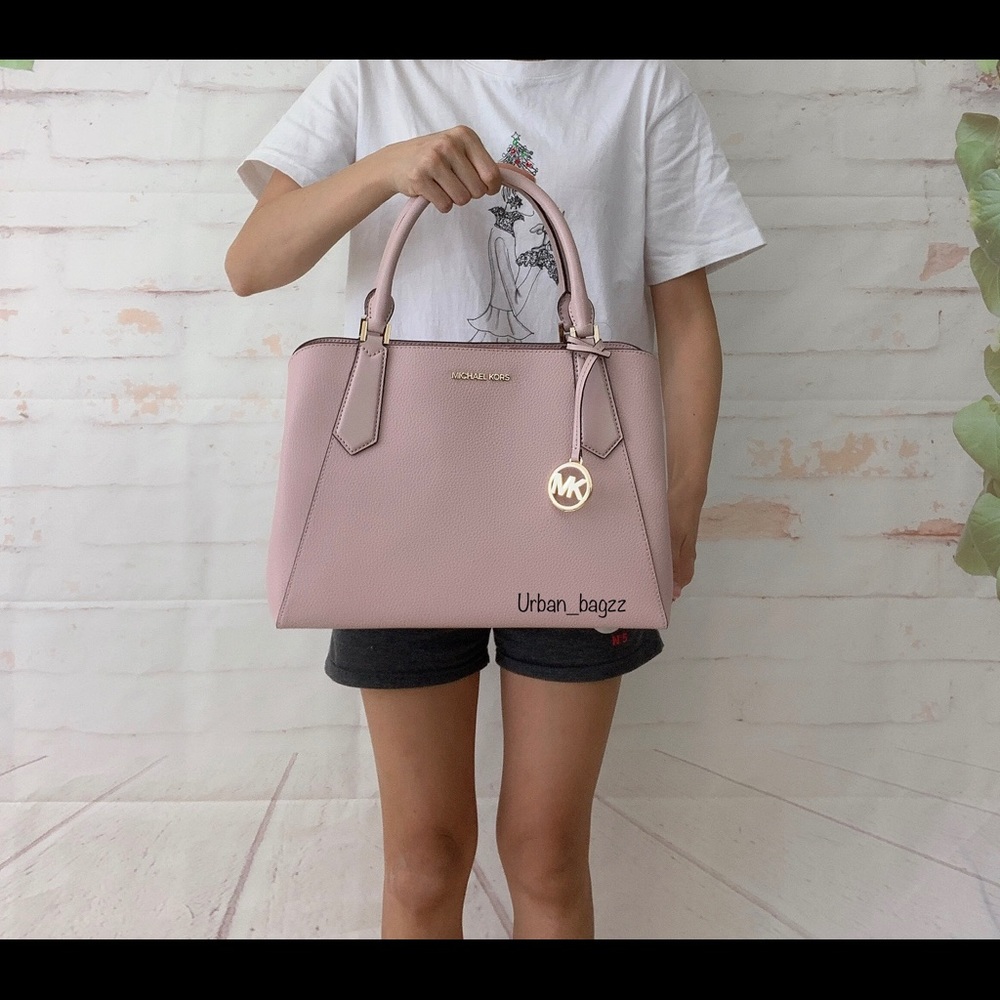Michael Kors Kimberly Large EW Satchel - Picture 2 of 9